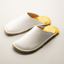 Load image into Gallery viewer, R.Nagata Slippers MWLL0106
