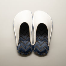 Load image into Gallery viewer, R.Nagata Slippers MWLL0113
