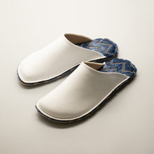 Load image into Gallery viewer, R.Nagata Slippers MWLL0113
