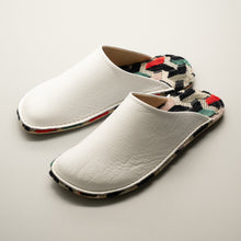 Load image into Gallery viewer, R. Nagata Slippers MWLL0044
