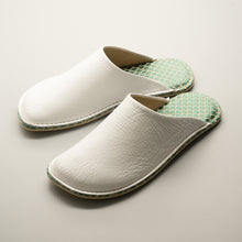 Load image into Gallery viewer, R.Nagata Slippers MWLL0126
