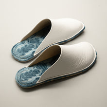 Load image into Gallery viewer, R.Nagata Slippers MWLL0130
