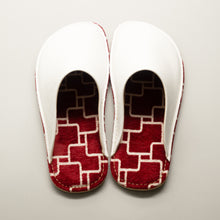 Load image into Gallery viewer, R.Nagata Slippers MWLL0133
