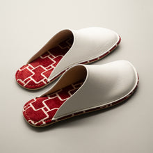 Load image into Gallery viewer, R.Nagata Slippers MWLL0133
