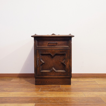 ナイトテーブル(B)