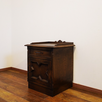 ナイトテーブル(B)