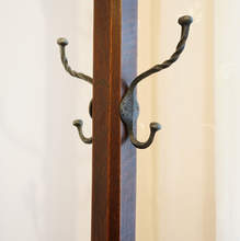 Load image into Gallery viewer, Standing coat rack (D)
