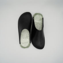 Load image into Gallery viewer, R. Nagata Slippers S LB0060
