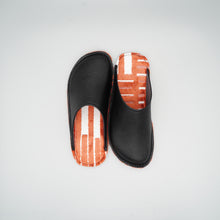 Load image into Gallery viewer, R. Nagata Slippers LB0160
