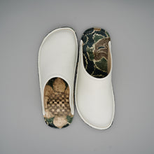 Load image into Gallery viewer, R. Nagata Slippers S LW0030
