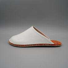 Load image into Gallery viewer, R. Nagata Slippers S LW0032

