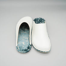 Load image into Gallery viewer, R. Nagata Slippers S LW0059
