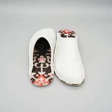 Load image into Gallery viewer, R. Nagata Slippers S LW0068
