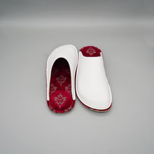 Load image into Gallery viewer, R. Nagata Slippers S LW0102
