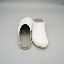 Load image into Gallery viewer, R.Nagata Slippers S LW0225
