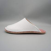 Load image into Gallery viewer, R.Nagata Slippers S LW0229
