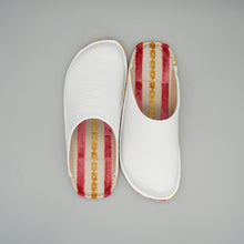 Load image into Gallery viewer, R. Nagata Slippers S LW0257
