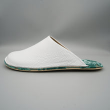 Load image into Gallery viewer, R. Nagata Slippers MWLL0010
